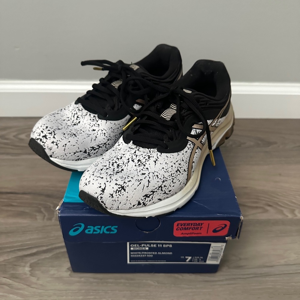 New ASICS